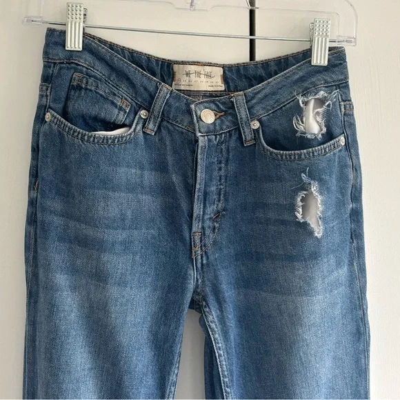 We The Free Free People Distressed Flare Jeans Size 24 - Picture 4 of 14